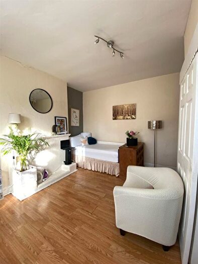 1 Bedroom Flat To Rent In Allesley Old Road, Coventry, CV5