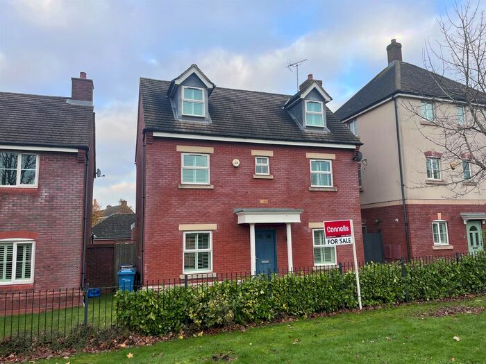 4 Bedroom Detached House For Sale In Falkland Road, Lichfield, WS14