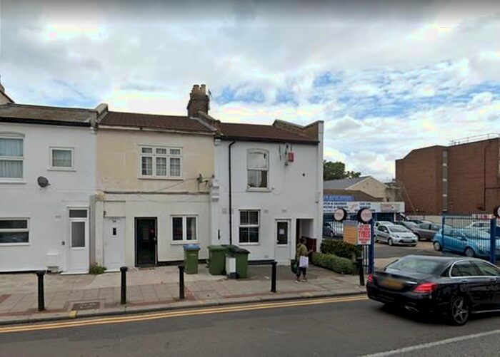 1 Bedroom Flat To Rent In Plumstead High Street, London, SE18