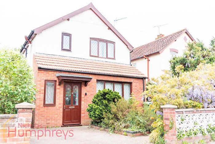 3 Bedroom Detached House For Sale In Corie Road, Norwich, NR4