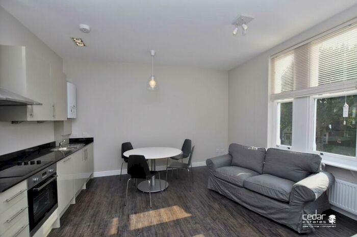 2 Bedroom Flat To Rent In Exeter Road, Kilburn, NW2