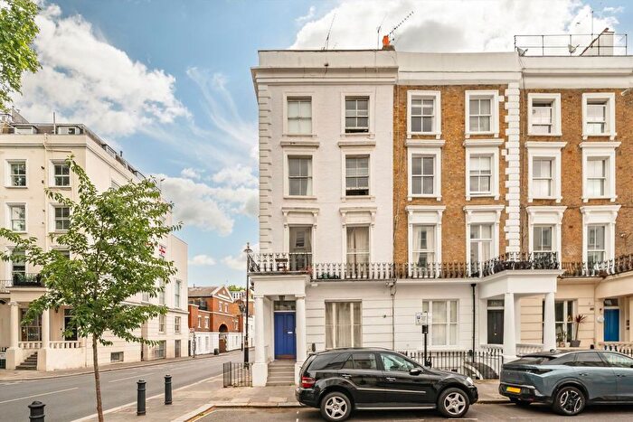 1 Bedroom Flat To Rent In St. Stephens Gardens, Notting Hill, W2