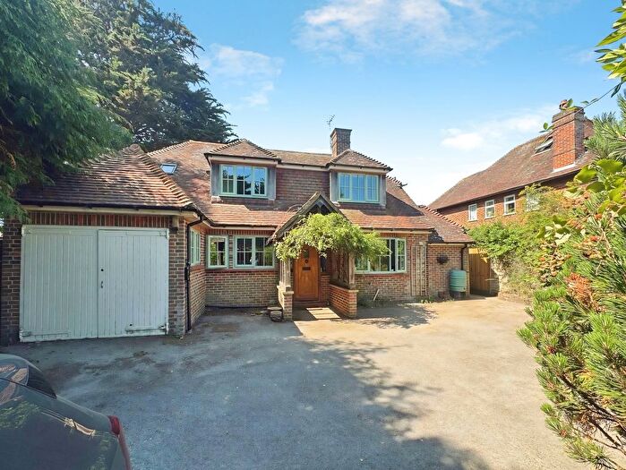 4 Bedroom Detached House For Sale In June Lane, Midhurst, West Sussex, GU29