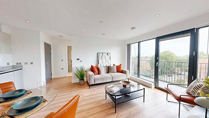2 Bedroom Apartment To Rent In Herschel Street, Slough, Berkshire, SL1