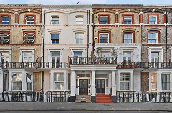 Studio To Rent In Cheniston Gardens, High Street Kensington, W8
