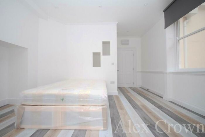 Studio To Rent In High Road, Tottenham, N17
