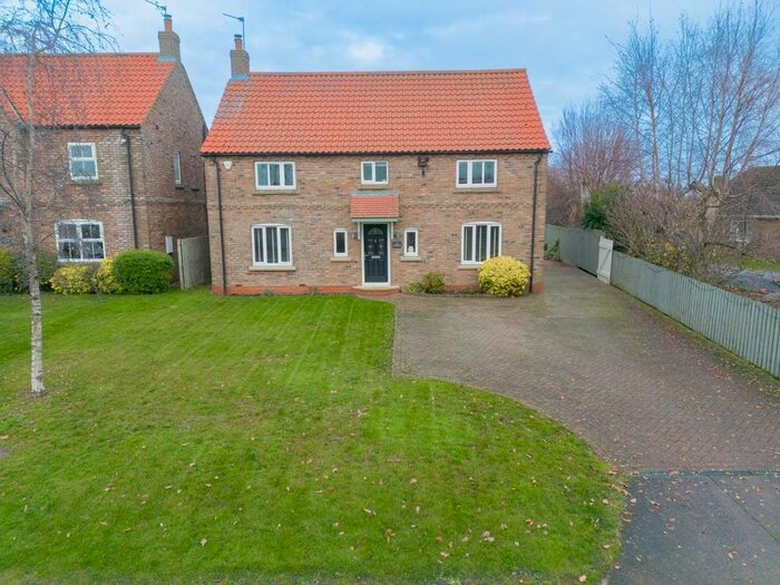 5 Bedroom Detached House For Sale In Hillam Road, Gateforth, Selby, YO8