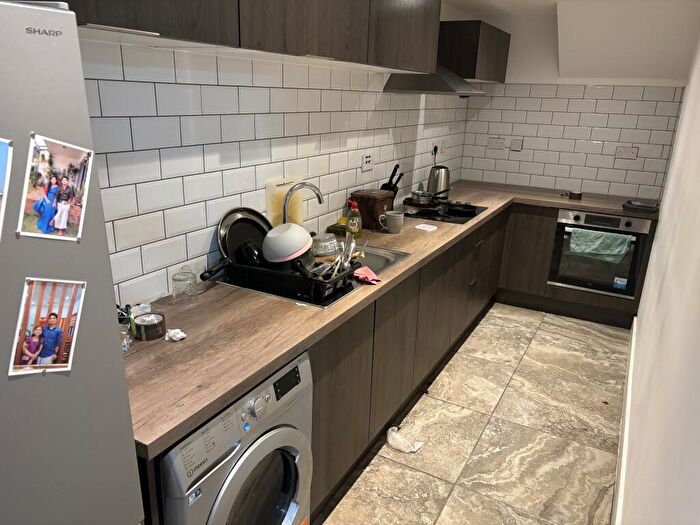 1 Bedroom Flat To Rent In Richmond Road, Caridff, CF24