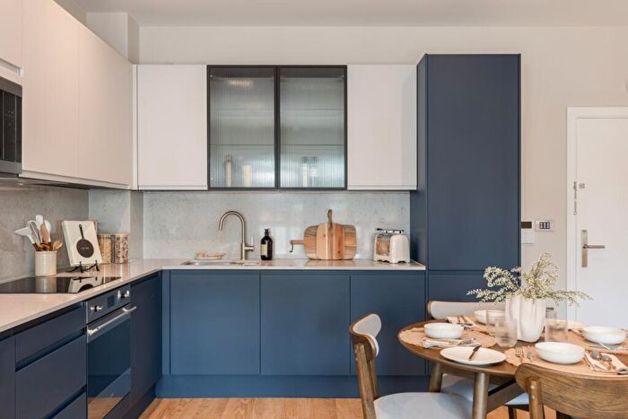 2 Bedroom Apartment To Rent In Enclave@ Birmingham City, Hurst St Birmingham, B5