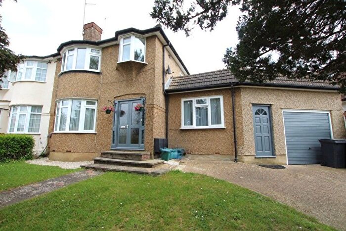 1 Bedroom Maisonette To Rent In The Avenue, Wembley, HA9