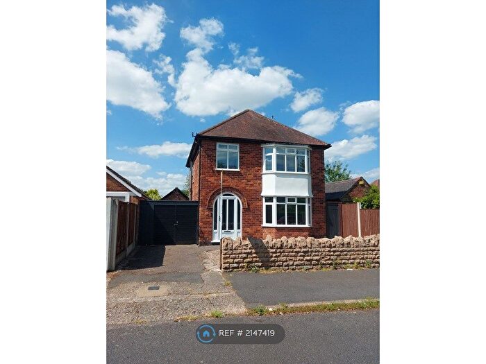 3 Bedroom Detached House To Rent In Liddell Grove, Nottingham, NG8