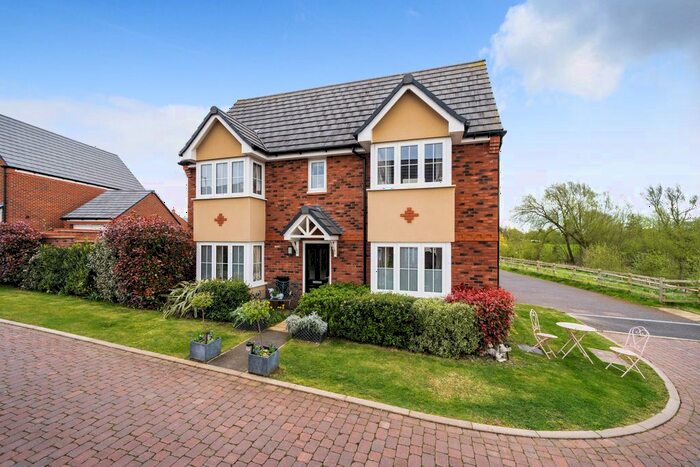 3 Bedroom Detached House For Sale In Whinberry Drive, Shrewsbury, Shropshire, SY5