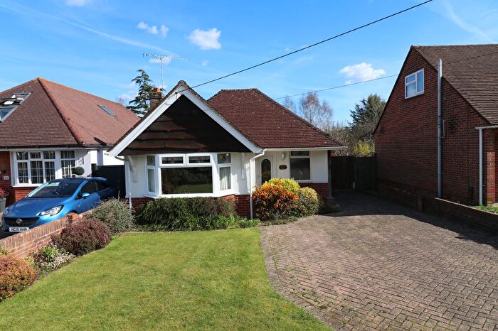 3 Bedroom Detached Bungalow For Sale In Yardley Road, Hedge End, SO30