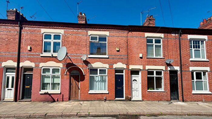 2 Bedroom Terraced House For Sale In Henton Road, West End, LE3
