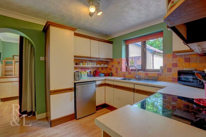 3 Bedroom Bungalow For Sale In Gresham Close, West Bridgford, Nottingham, NG2