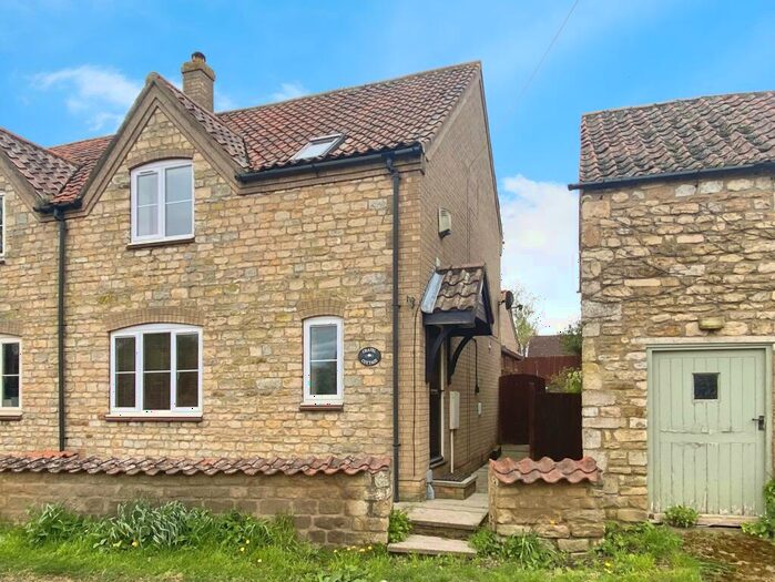 3 Bedroom Semi-Detached House For Sale In Main Street, Sudbrook, Grantham, NG32