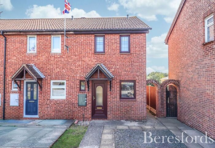 2 Bedroom End Of Terrace House For Sale In Beadle Way, Great Leighs, CM3