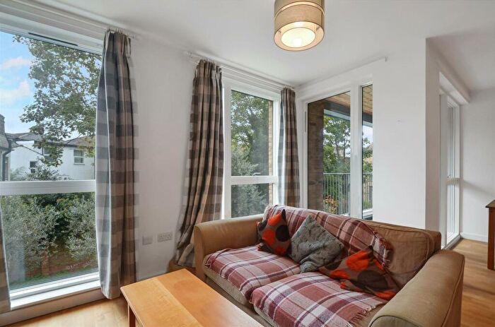 1 Bedroom Flat For Sale In Lennard Road, Croydon, CR0