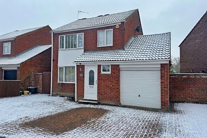 3 Bedroom Detached House For Sale In George Road, Stokenchurch, HP14