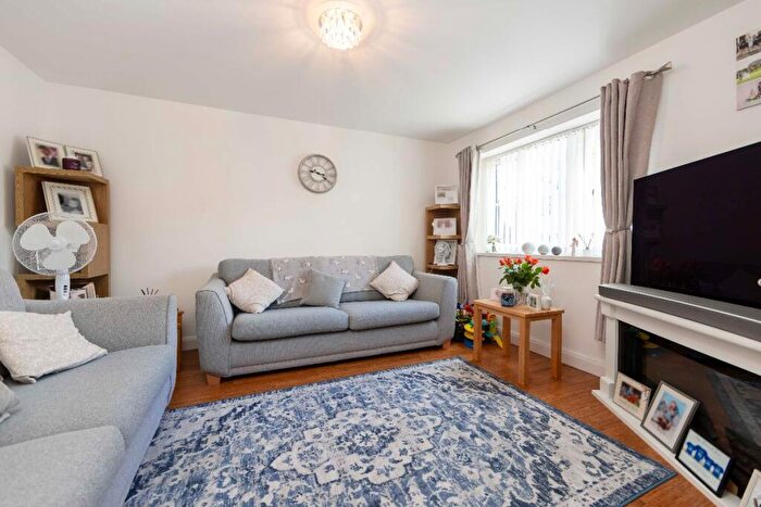 4 Bedroom Detached House For Sale In Harlech Drive, Rhiwderin, Newport, NP10