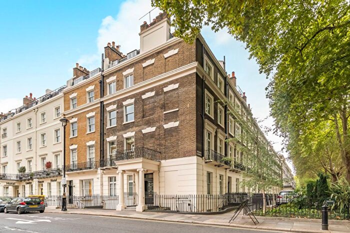 3 Bedroom Flat For Sale In Sussex Gardens, Hyde Park, W2