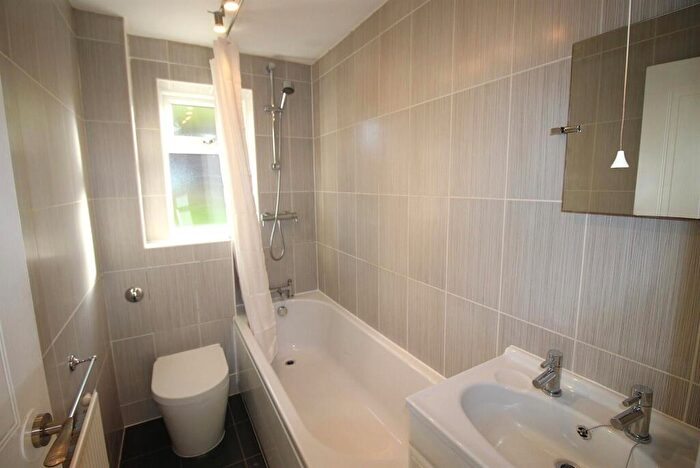 1 Bedroom Flat To Rent In Ricknald Close, Aughton, S26