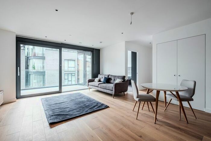 1 Bedroom Flat To Rent In Jaspers Walk, London, N1