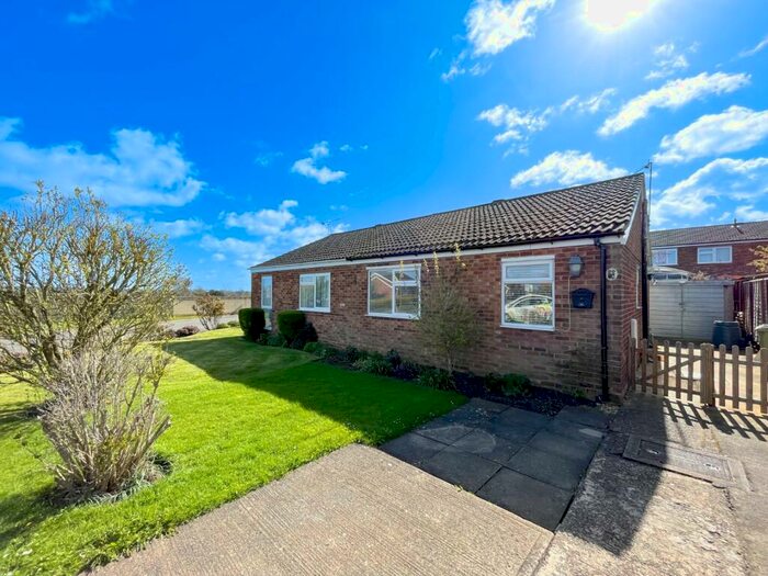 2 Bedroom Bungalow To Rent In Eastfield Drive, Hanslope, Milton Keynes, Buckinghamshire, MK19