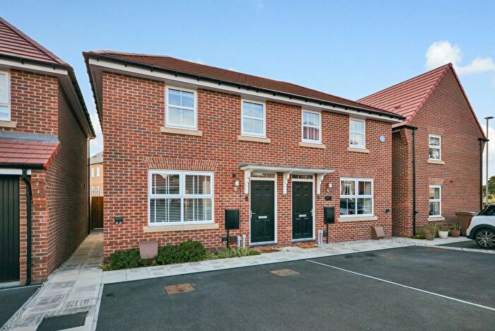 3 Bedroom Semi-Detached House For Sale In Juniper Drive, Rainworth, NG21
