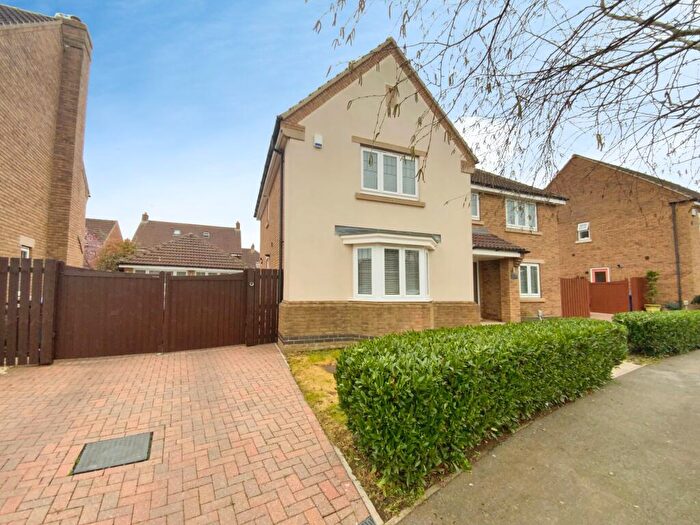 4 Bedroom Detached House For Sale In The Pines, Kingswood, Hull, HU7