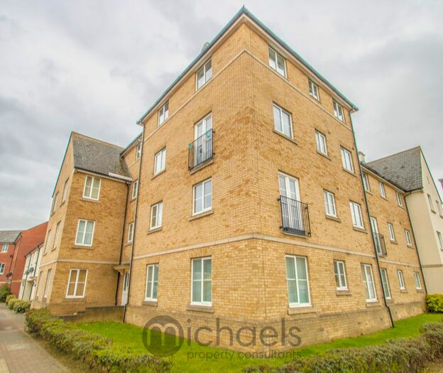 2 Bedroom Flat To Rent In Mortimer Gardens, Colchester, CO4