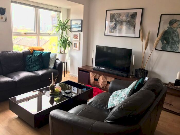 2 Bedroom Flat To Rent In Wesley Avenue, Canning Town, London, E16