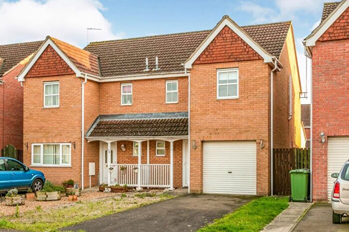 3 Bedroom Semi-Detached House To Rent In Dagless Way, March, Cambridgeshire, PE15