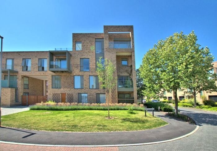 3 Bedroom Apartment To Rent In Whittle Avenue, Trumpington, CB2