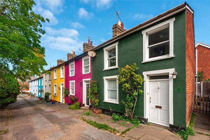 2 Bedroom Terraced House For Sale In Whinbush Grove, Hitchin, Hertfordshire, SG5