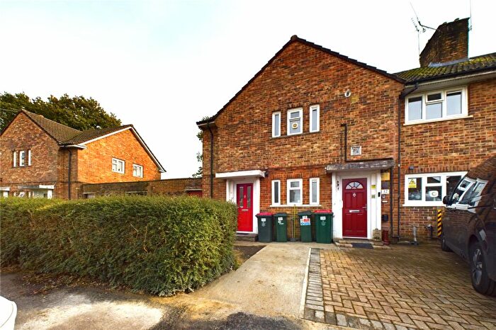 2 Bedroom Maisonette To Rent In Ewhurst Close, Crawley, West Sussex, RH11
