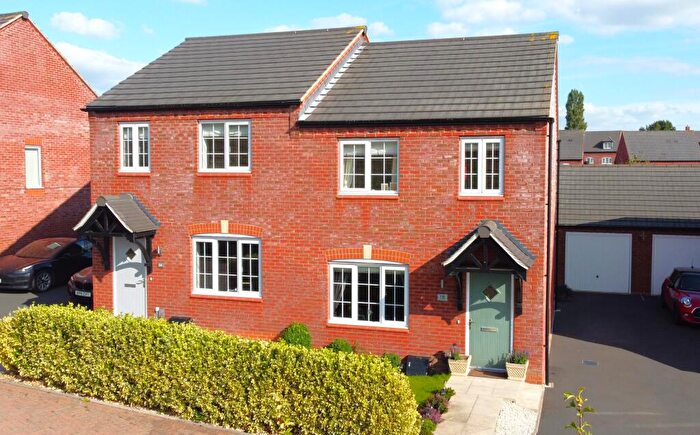 3 Bedroom Semi-Detached House For Sale In Rushey Close, Ashby-De-La-Zouch, LE65