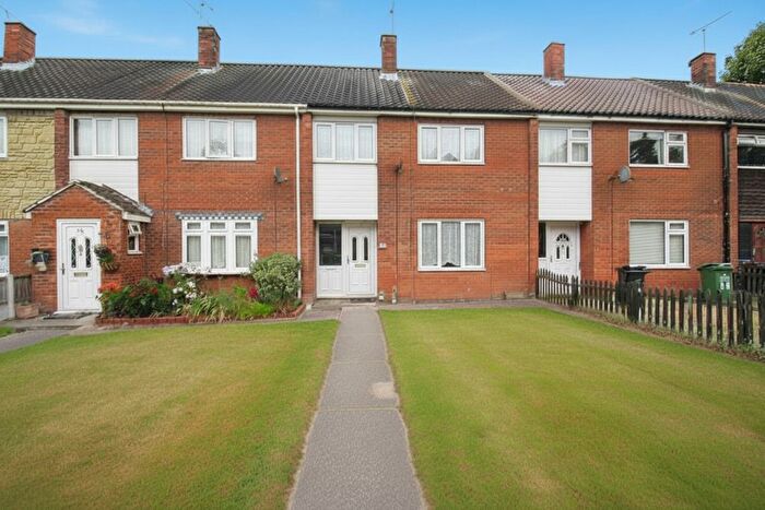 3 Bedroom Terraced House For Sale In Long Lynderswood, Lee Chapel North, Basildon, Essex, SS15