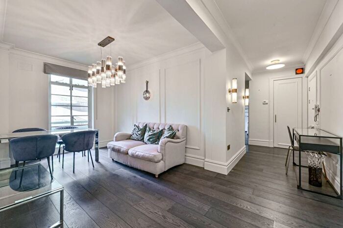 2 Bedroom Flat For Sale In Gloucester Place, Marylebone, London, NW1