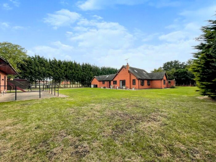 4 Bedroom Detached House For Sale In Newnham Lane, Brinklow, Rugby, CV23