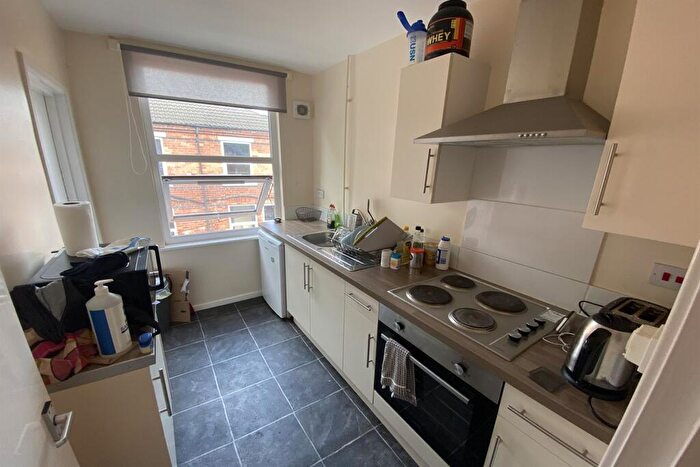 1 Bedroom Apartment To Rent In Flat, Lenton Boulevard, Lenton, NG7