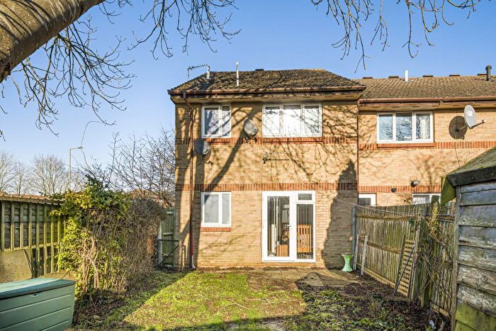 1 Bedroom Flat For Sale In Kidlington, Oxfordshire, OX5