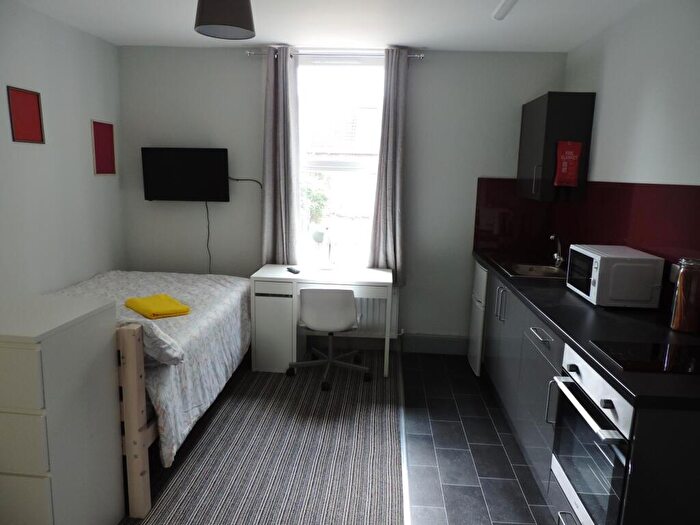 1 Bedroom Flat To Rent In Nunnery Fields, Canterbury, CT1