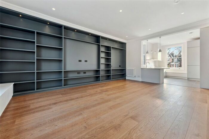 2 Bedroom Flat To Rent In St. Marks Road, London, W10