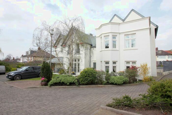 2 Bedroom Flat To Rent In Ivy Hurst Manor, Holmefield Road, Aigburth, Liverpool, L19