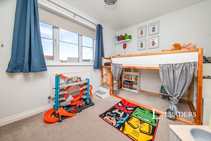 2 Bedroom End Of Terrace House To Rent In Harrier Close, IP3