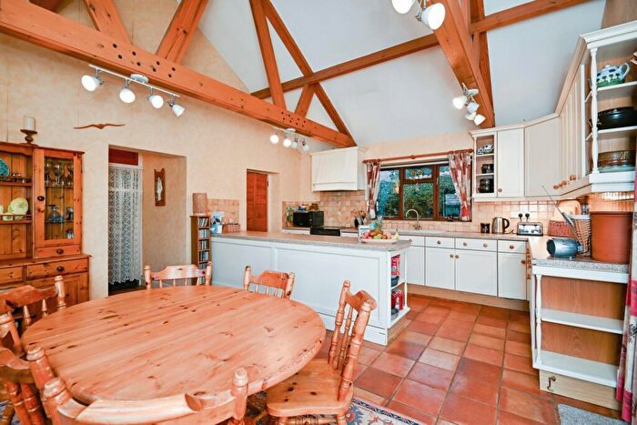 3 Bedroom Detached House For Sale In Mount Road, Rochester, Kent, ME1