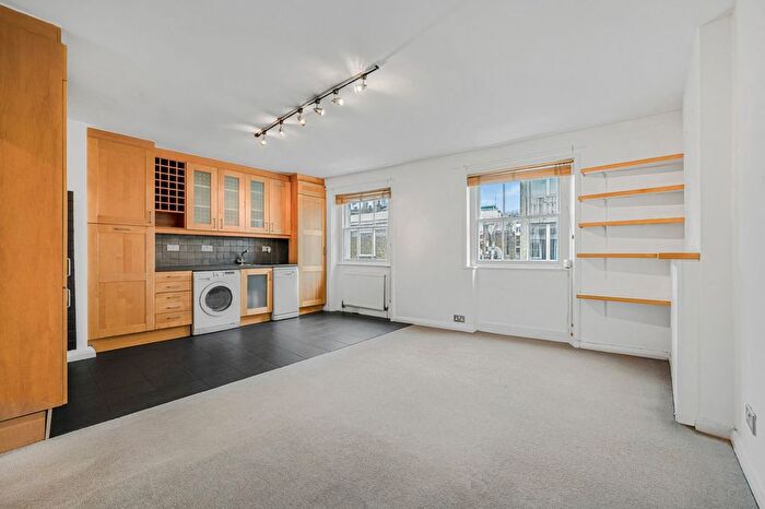 3 Bedroom Maisonette For Sale In Craven Terrace, Bayswater, W2