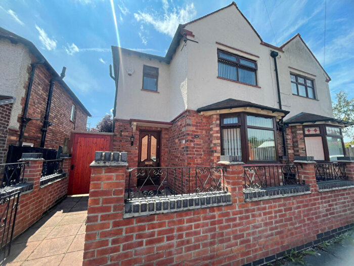 3 Bedroom Semi-Detached House To Rent In Lower Dale Road, Derby, DE23