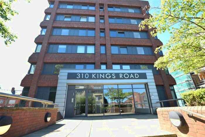 2 Bedroom Flat To Rent In Kings Road, Reading, Berkshire, RG1